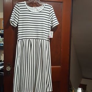 Lularoe Amelia dress